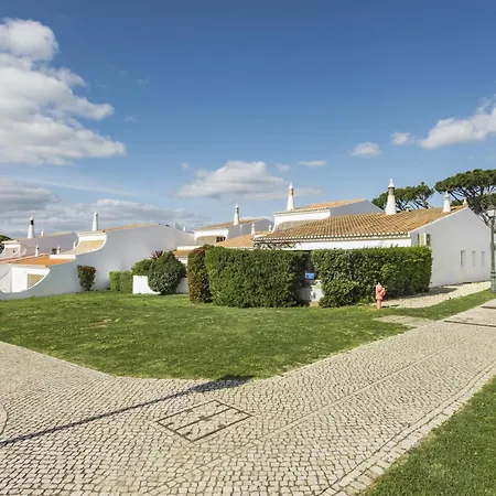 Mng Elliott55 Willa Vale do Lobo